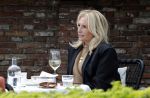 Blaricum 21 mei 2025
Leontine Ruiters op terras in Blaricum