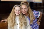 Amsterdam 8 mei 2025
Premiere dochters tijdens het event van friends of the brands in hotel the Grand . Maaike Martens met dochter