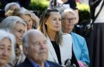 Amsterdam 20 mei 2025
Prinses Beatrix opent Art Zuid in Amsterdam zuid. Prinses Beatrix loopt met 2 wandelstokken . Micky Hoogendijk