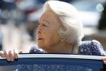 Amsterdam 20 mei 2025
Prinses Beatrix opent Art Zuid in Amsterdam zuid. Prinses Beatrix loopt met 2 wandelstokken .