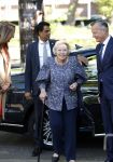 Amsterdam 20 mei 2025
Prinses Beatrix opent Art Zuid in Amsterdam zuid. Prinses Beatrix loopt met 2 wandelstokken .