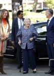 Amsterdam 20 mei 2025
Prinses Beatrix opent Art Zuid in Amsterdam zuid. Prinses Beatrix loopt met 2 wandelstokken .