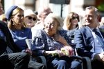 Amsterdam 20 mei 2025
Prinses Beatrix opent Art Zuid in Amsterdam zuid. Prinses Beatrix loopt met 2 wandelstokken .