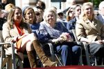 Amsterdam 20 mei 2025
Prinses Beatrix opent Art Zuid in Amsterdam zuid. Prinses Beatrix loopt met 2 wandelstokken .