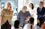 Amsterdam 20 mei 2025
Prinses Beatrix opent Art Zuid in Amsterdam zuid. Prinses Beatrix loopt met 2 wandelstokken .