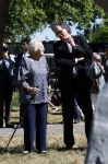 Amsterdam 20 mei 2025
Prinses Beatrix opent Art Zuid in Amsterdam zuid. Prinses Beatrix loopt met 2 wandelstokken .