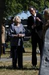 Amsterdam 20 mei 2025
Prinses Beatrix opent Art Zuid in Amsterdam zuid. Prinses Beatrix loopt met 2 wandelstokken .