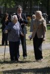 Amsterdam 20 mei 2025
Prinses Beatrix opent Art Zuid in Amsterdam zuid. Prinses Beatrix loopt met 2 wandelstokken .