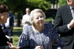 Amsterdam 20 mei 2025
Prinses Beatrix opent Art Zuid in Amsterdam zuid. Prinses Beatrix loopt met 2 wandelstokken .