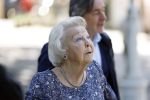 Amsterdam 20 mei 2025
Prinses Beatrix opent Art Zuid in Amsterdam zuid. Prinses Beatrix loopt met 2 wandelstokken .