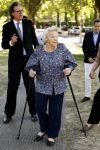 Amsterdam 20 mei 2025
Prinses Beatrix opent Art Zuid in Amsterdam zuid. Prinses Beatrix loopt met 2 wandelstokken .