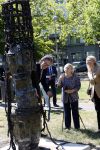 Amsterdam 20 mei 2025
Prinses Beatrix opent Art Zuid in Amsterdam zuid. Prinses Beatrix loopt met 2 wandelstokken .