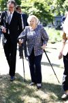 Amsterdam 20 mei 2025
Prinses Beatrix opent Art Zuid in Amsterdam zuid. Prinses Beatrix loopt met 2 wandelstokken .