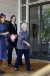 Amsterdam 20 mei 2025
Prinses Beatrix opent Art Zuid in Amsterdam zuid. Prinses Beatrix loopt met 2 wandelstokken .