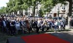 Amsterdam 20 mei 2025
Prinses Beatrix opent Art Zuid in Amsterdam zuid. Prinses Beatrix loopt met 2 wandelstokken .