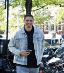 Amsterdam 9 mei 2025
Rico Verhoeven op de cornelis schuytstraat
