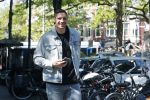 Amsterdam 9 mei 2025
Rico Verhoeven op de cornelis schuytstraat
