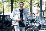 Amsterdam 9 mei 2025
Rico Verhoeven op de cornelis schuytstraat