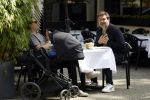 Amsterdam 21 mei 2025
Ruben Nicolai met een vriend op etrras bij de italiaan in Amsterdam zuid.