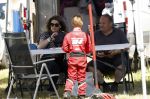 Maria Hoop 10 mei 2025
Sieneke met haar nieuwe vriend Barry Maessen en haar zoontje Dani bij autospeedway wedstrijden in Maria Hoop .