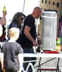 Maria Hoop 10 mei 2025
Sieneke met haar nieuwe vriend Barry Maessen en haar zoontje Dani bij autospeedway wedstrijden in Maria Hoop .