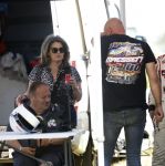 Maria Hoop 10 mei 2025
Sieneke met haar nieuwe vriend Barry Maessen en haar zoontje Dani bij autospeedway wedstrijden in Maria Hoop .