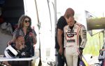 Maria Hoop 10 mei 2025
Sieneke met haar nieuwe vriend Barry Maessen en haar zoontje Dani bij autospeedway wedstrijden in Maria Hoop .