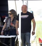 Maria Hoop 10 mei 2025
Sieneke met haar nieuwe vriend Barry Maessen en haar zoontje Dani bij autospeedway wedstrijden in Maria Hoop .
