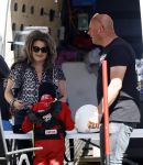 Maria Hoop 10 mei 2025
Sieneke met haar nieuwe vriend Barry Maessen en haar zoontje Dani bij autospeedway wedstrijden in Maria Hoop .