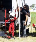 Maria Hoop 10 mei 2025
Sieneke met haar nieuwe vriend Barry Maessen en haar zoontje Dani bij autospeedway wedstrijden in Maria Hoop .