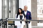 Amsterdam 4 mei 2025
Theo Hiddema met zijn vriendin Thana voor zijn huis / kantoor en haar schoonheidssalon in het centrum van Amsterdam.