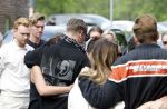 Zwolle 2 mei 2025
Vandaag is het afscheid van Jonnie Boer . er rijden 40 harley davidsons voor de kist van Jonnie Boer die op een zijspan staat.. Aanwezig zijn vrouw Therese Boer Dochter Isabelle en zoon Jimmie . Verder aanwezig Oos Kesbeke (met vrouw ) Rene Froger en Natasja Froger alsmede Astrid Joosten met haar man Rob Peters. Voor de Librije liggen heel veel bloemen