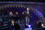 Amsterdam 5 mei 2026
5 mei Concert op de Amstel voor bevrijdingsdag . Koning Willem Alexander en Koningin Maxima zijn aanwezig .
Tineke Schouten en Splinter Chabot presenteren het . De artiesten die opterden zijn Roxeanne Hazes Acda en de Munnik Miss Envy Peru Edsilia Rombley Rolf Sanches en Fleur Raateland . Jamai Looman is dirigent .