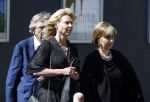 s Gravenzande 1 mei 2026
Begrafenis Jade Kops . Koningin Maxima heeft een mooi bloemstuk gestuurd . Claudia de Breij met ouders