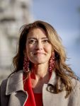 Amsterdam 5 mei 2026
5 mei Concert op de Amstel voor bevrijdingsdag . Koning Willem Alexander en Koningin Maxima zijn aanwezig .
Tineke Schouten en Splinter Chabot presenteren het . De artiesten die opterden zijn Roxeanne Hazes Acda en de Munnik Miss Envy Peru Edsilia Rombley Rolf Sanches en Fleur Raateland . Dilan Yesilgoz