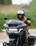Amstelveen 11 mei 2026
Douwe Bob op zijn dikke Harley davidson