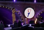 Amsterdam 5 mei 2026
5 mei Concert op de Amstel voor bevrijdingsdag . Koning Willem Alexander en Koningin Maxima zijn aanwezig .
Tineke Schouten en Splinter Chabot presenteren het . De artiesten die opterden zijn Roxeanne Hazes Acda en de Munnik Miss Envy Peru Edsilia Rombley Rolf Sanches en Fleur Raateland . Jamai Looman is dirigent .