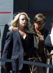 s Gravenzande 1 mei 2026
Begrafenis Jade Kops . Koningin Maxima heeft een mooi bloemstuk gestuurd . Emma Kok kwam met haar ouders en broer