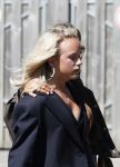 s Gravenzande 1 mei 2026
Begrafenis Jade Kops . Koningin Maxima heeft een mooi bloemstuk gestuurd . Emma Kok kwam met haar ouders en broer