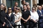 s Gravenzande 1 mei 2026
Begrafenis Jade Kops . Koningin Maxima heeft een mooi bloemstuk gestuurd . Frans Duijts met vrouw