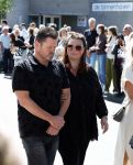 s Gravenzande 1 mei 2026
Begrafenis Jade Kops . Koningin Maxima heeft een mooi bloemstuk gestuurd . Frans Duijts met vrouw