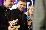 Hilversum 8 mei 2026
Finale van the Voice of Holland met Chantal janzen en Edson da Graca . De coaches zijn Suzen & freek Willie Wartaal Dinand Woesthoff en Ilse de Lange . de Finalisten Ruben Hillen Nieloefaar Bahadori Sanne v Assouw en Thijs Veldhuis . De bekendmaking was in RTL Tonight met Humberto Tan als presentator.