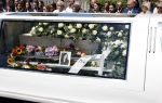s Gravenzande 1 mei 2026
Begrafenis Jade Kops . Koningin Maxima heeft een mooi bloemstuk gestuurd