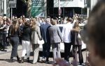 s Gravenzande 1 mei 2026
Begrafenis Jade Kops . Koningin Maxima heeft een mooi bloemstuk gestuurd