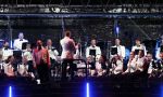 Amsterdam 5 mei 2026
5 mei Concert op de Amstel voor bevrijdingsdag . Koning Willem Alexander en Koningin Maxima zijn aanwezig .
Tineke Schouten en Splinter Chabot presenteren het . De artiesten die opterden zijn Roxeanne Hazes Acda en de Munnik Miss Envy Peru Edsilia Rombley Rolf Sanches en Fleur Raateland . Jamai Loman is dirigent .