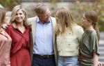 Den Haag 21 mei 2026
Fotouurtje met de koninklijke familie in de Hollandse tuin van Park Clingendael . Aanwezig Koning Willem Alexander Koningin Maxima Prinses Amalia Prinses Alexia en Prinses Ariane .
