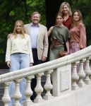Den Haag 21 mei 2026
Fotouurtje met de koninklijke familie in de Hollandse tuin van Park Clingendael . Aanwezig Koning Willem Alexander Koningin Maxima Prinses Amalia Prinses Alexia en Prinses Ariane .