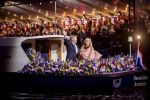 Amsterdam 5 mei 2026
5 mei Concert op de Amstel voor bevrijdingsdag . Koning Willem Alexander en Koningin Maxima zijn aanwezig .
Tineke Schouten en Splinter Chabot presenteren het . De artiesten die opterden zijn Roxeanne Hazes Acda en de Munnik Miss Envy Peru Edsilia Rombley Rolf Sanches en Fleur Raateland . Jamai Looman is dirigent .