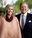 Amsterdam 5 mei 2026
5 mei Concert op de Amstel voor bevrijdingsdag . Koning Willem Alexander en Koningin Maxima zijn aanwezig .
Tineke Schouten en Splinter Chabot presenteren het . De artiesten die opterden zijn Roxeanne Hazes Acda en de Munnik Miss Envy Peru Edsilia Rombley Rolf Sanches en Fleur Raateland . Jamai Looman is dirigent .