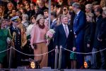 Amsterdam 5 mei 2026
5 mei Concert op de Amstel voor bevrijdingsdag . Koning Willem Alexander en Koningin Maxima zijn aanwezig .
Tineke Schouten en Splinter Chabot presenteren het . De artiesten die opterden zijn Roxeanne Hazes Acda en de Munnik Miss Envy Peru Edsilia Rombley Rolf Sanches en Fleur Raateland . Jamai Looman is dirigent .